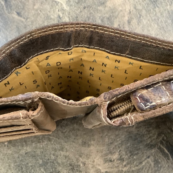 Vintage Adrian Klis Men’s distressed leather wallet - Picture 9 of 13